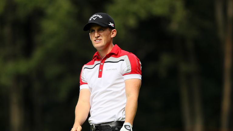 MONZA, ITALY - SEPTEMBER 16:  Chris Paisley of England watches his second shot on the 8th fairway during the second round of the Italian Open at Golf Club 