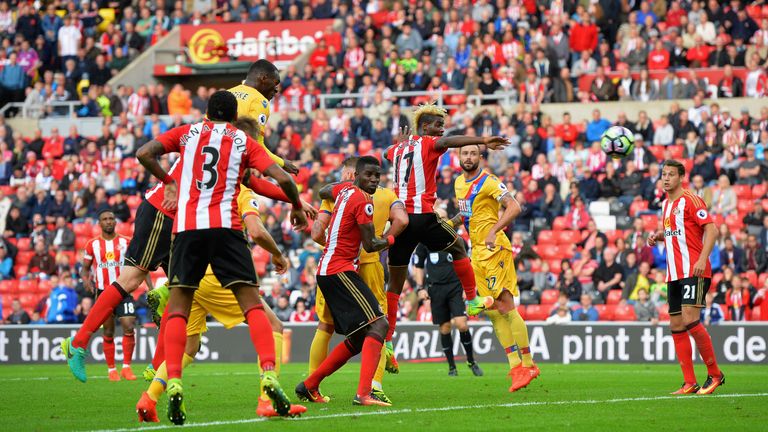 SUNDERLAND, ENGLAND - SEPTEMBER 24: Christian Benteke of Crystal Palace scores his sides third goal  during the Premier League match between Sunderland and