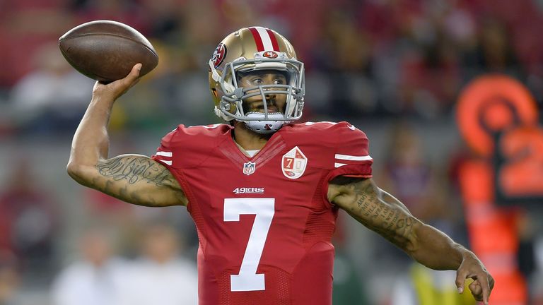 SANTA CLARA, CA - AUGUST 26:  Quarterback Colin Kaepernick #7 of the San Francisco 49ers throws a pass against the Green Bay Packers in the first half of t