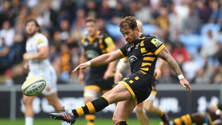 Danny Cipriani of Wasps in action during the Aviva Premiership match between Wasps and Exeter Chiefs at Ricoh Arena