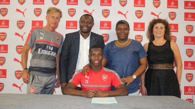 Eddie Nketiah has signed a professional contract with Arsenal (pic from Arsenal's official website)