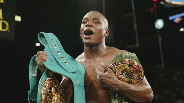 20 Apr 2002 :Floyd Mayweather celebrates his victory against Jose Luis Castillo after the WBC Lightweight Championship at the MGM Grand Garden Arena in Las