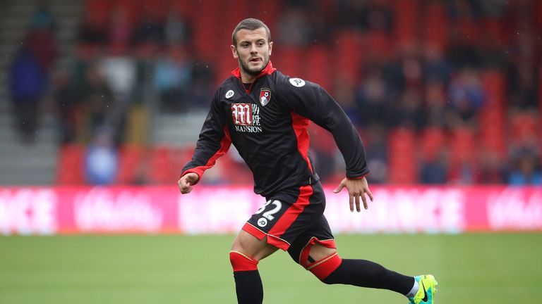 BOURNEMOUTH, ENGLAND - SEPTEMBER 10: Jack Wilshere of AFC Bournemouth warms up prior to kick off during the Premier League match between AFC Bournemouth an