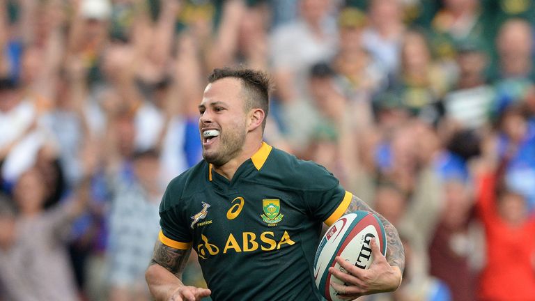 Francois Hougaard of South Africa runs in for his try against New Zealand, 4 October 2014