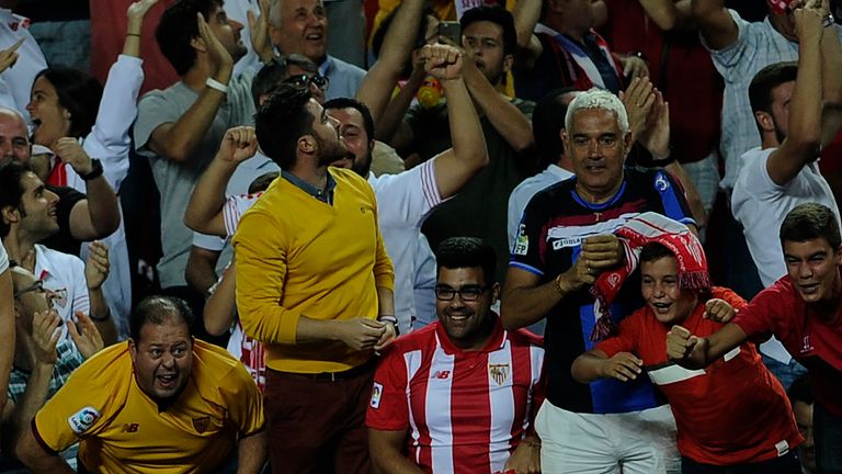 Gabriel Mercado goal celeb, Sevilla v Real Betis, La Liga
