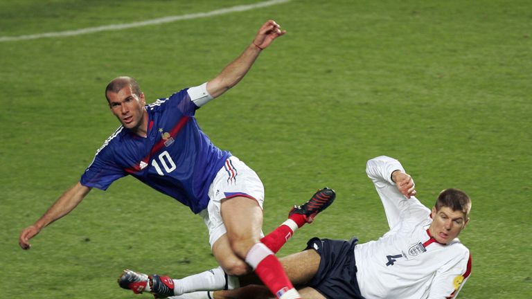 Steven Gerrard (R) and Zinedine Zidane met just once on the pitch, at Euro 2004