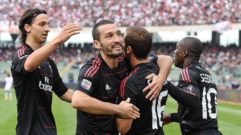 (L-R) AC Milan's Swedish forward Zlatan Ibrahimovic, AC Milan's defender Gianluca Zambrotta, AC Milan's French midfielder Mathieu Flamini and AC Milan's Du