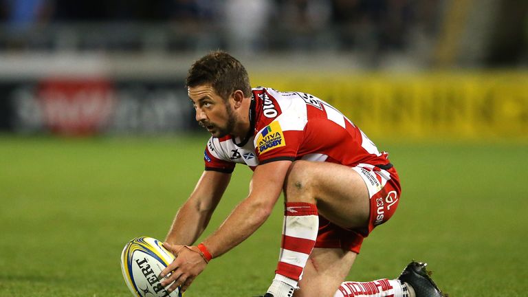 Greig Laidlaw of Gloucester Rugby lines up a penalty kick  