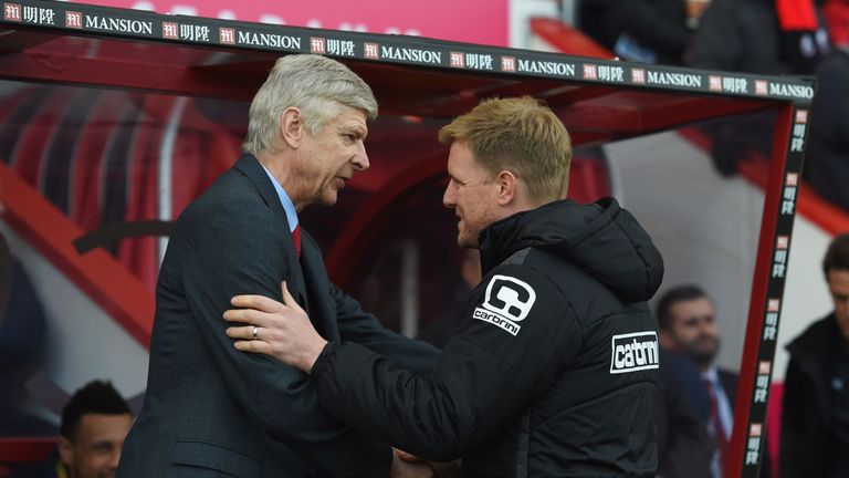 BOURNEMOUTH, ENGLAND - FEBRUARY 07:  Arsene Wenger manager of Arsenal and Eddie Howe manager of Bournemouth shake hands prior to the Barclays Premier Leagu