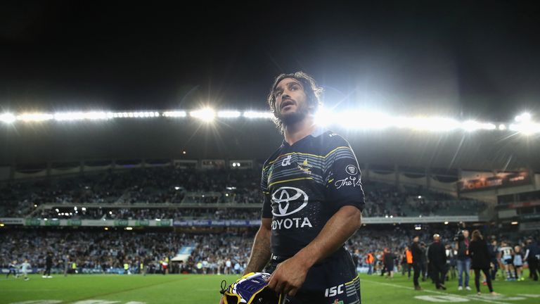  Cowboys captain Johnathan Thurston leaves the field following the NRL Preliminary Final match between the Cronulla Shark and the North Queensland Cowboys