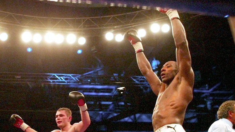 Johnny Nelson wins mixed decision over Alexander Petkovic in Bayern, Germany, Nov 14, 2003