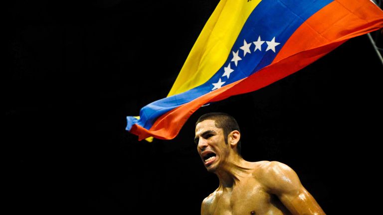 Venezuelan boxer Jorge "Golden Boy" Linares is preparing for a bout against a boxer Francisco Lorenzo of the Dominican Republic. The Venezuelan was victori