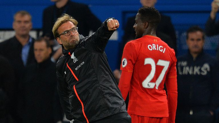 Liverpool's German manager Jurgen Klopp punches the air at the end of the English Premier League football match between Chelsea and Liverpool at Stamford B