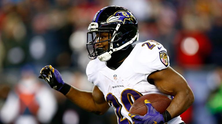 FOXBORO, MA - JANUARY 10:  Justin Forsett #29 of the Baltimore Ravens carries the ball during the second half of the 2015 AFC Divisional Playoffs game agai