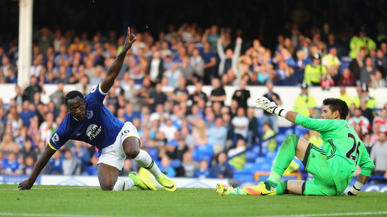LIVERPOOL, ENGLAND - SEPTEMBER 17: Romelu Lukaku of Everton celebrates scoring his sides third goal during the Premier League match between Everton and Mid