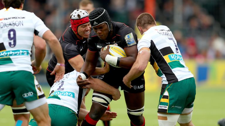 Maro Itoje breaks forward against Northampton Saints