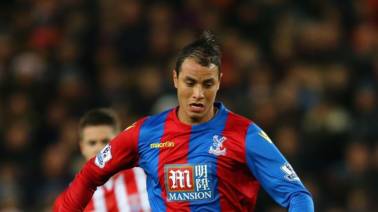 STOKE ON TRENT, ENGLAND - DECEMBER 19:  Marouane Chamakh of Crystal Palace in action during the Barclays Premier League match between Stoke City and Crysta