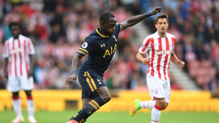 Moussa Sissoko in action on his Tottenham debut against Stoke