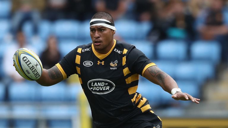Nathan Hughes of Wasps breaks away with the ball
