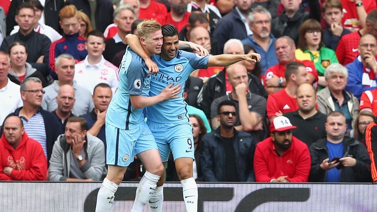 Kevin De Bruyne celebrates with Nolito after scoring Manchester City's first goal