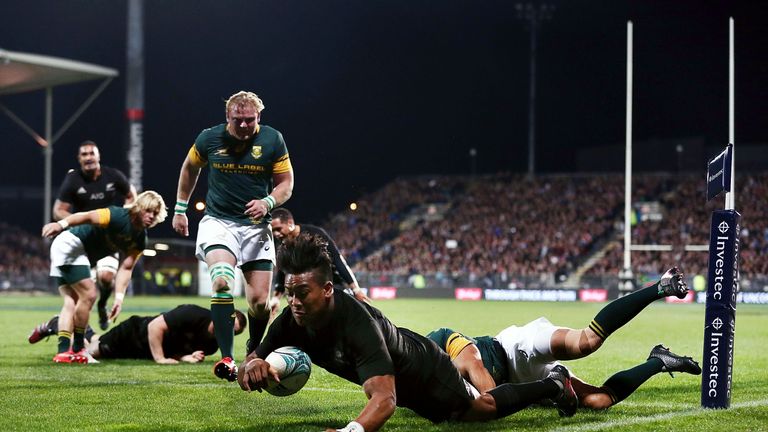 Julian Savea scores a try against South Africa