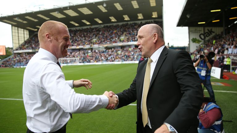 Sean Dyche and Mike Phelan shake hands before the match