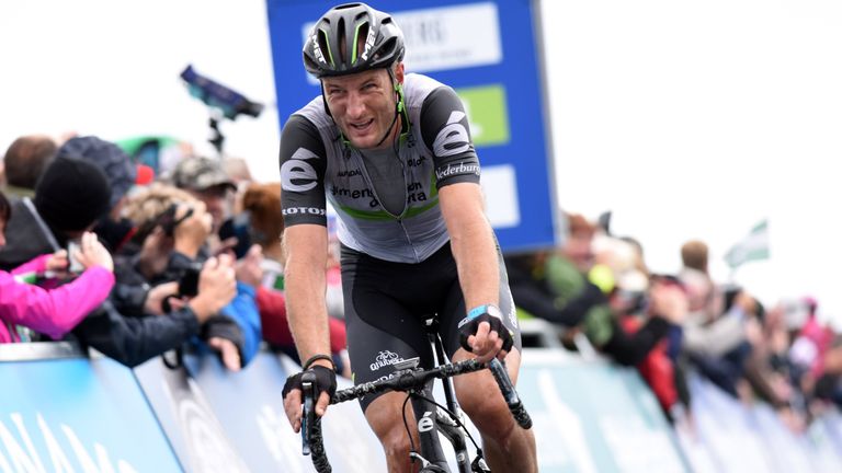 Stephen Cummings finishes Stage 6 of the 2016 Tour of Britain