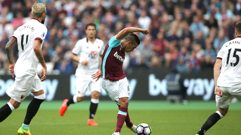 Manuel Lanzini attempts a rabona during the match between West Ham United and Watford at the London Stadium