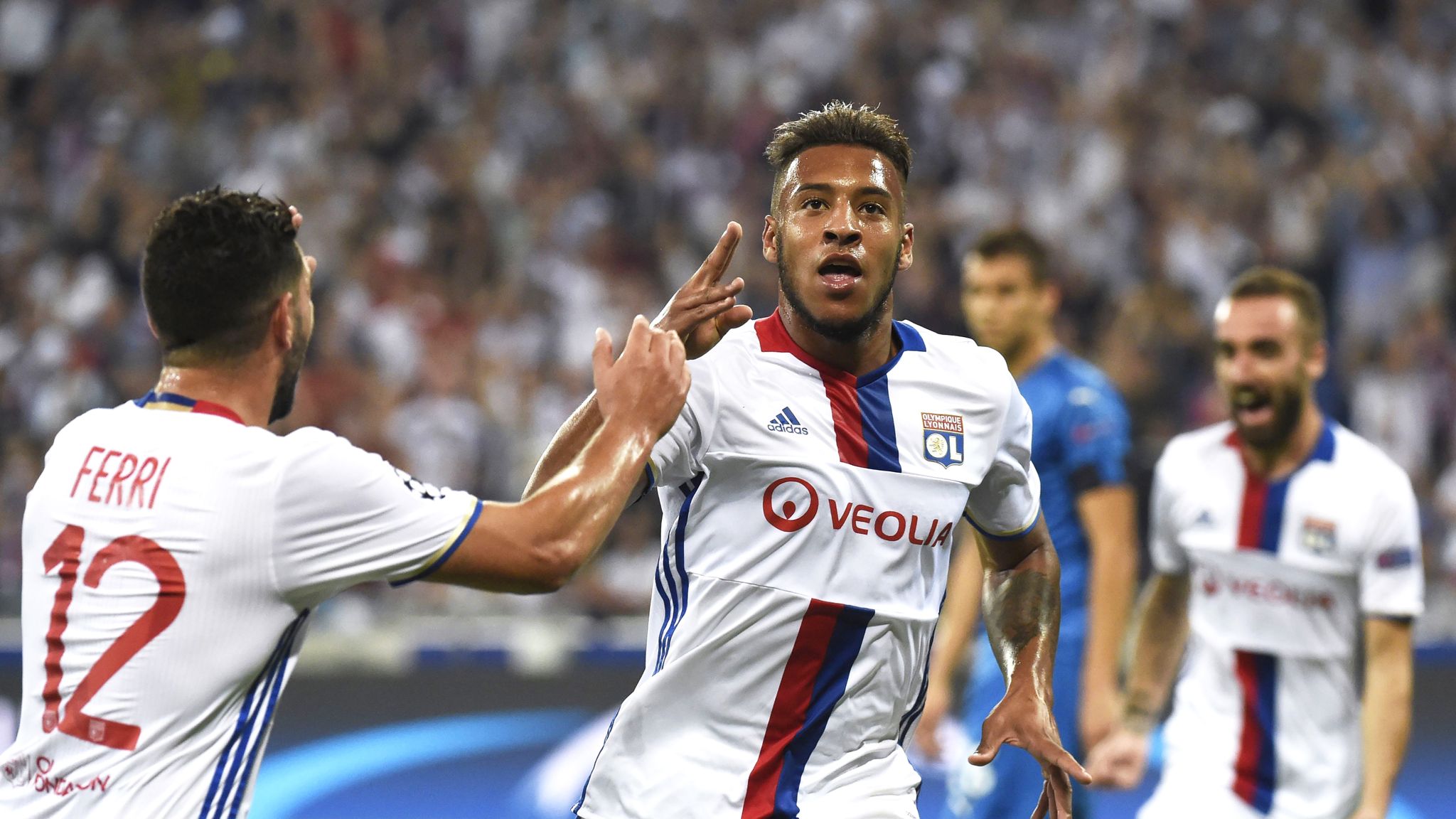 Tolisso / Injury Update Corentin Tolisso Resumes Training ...