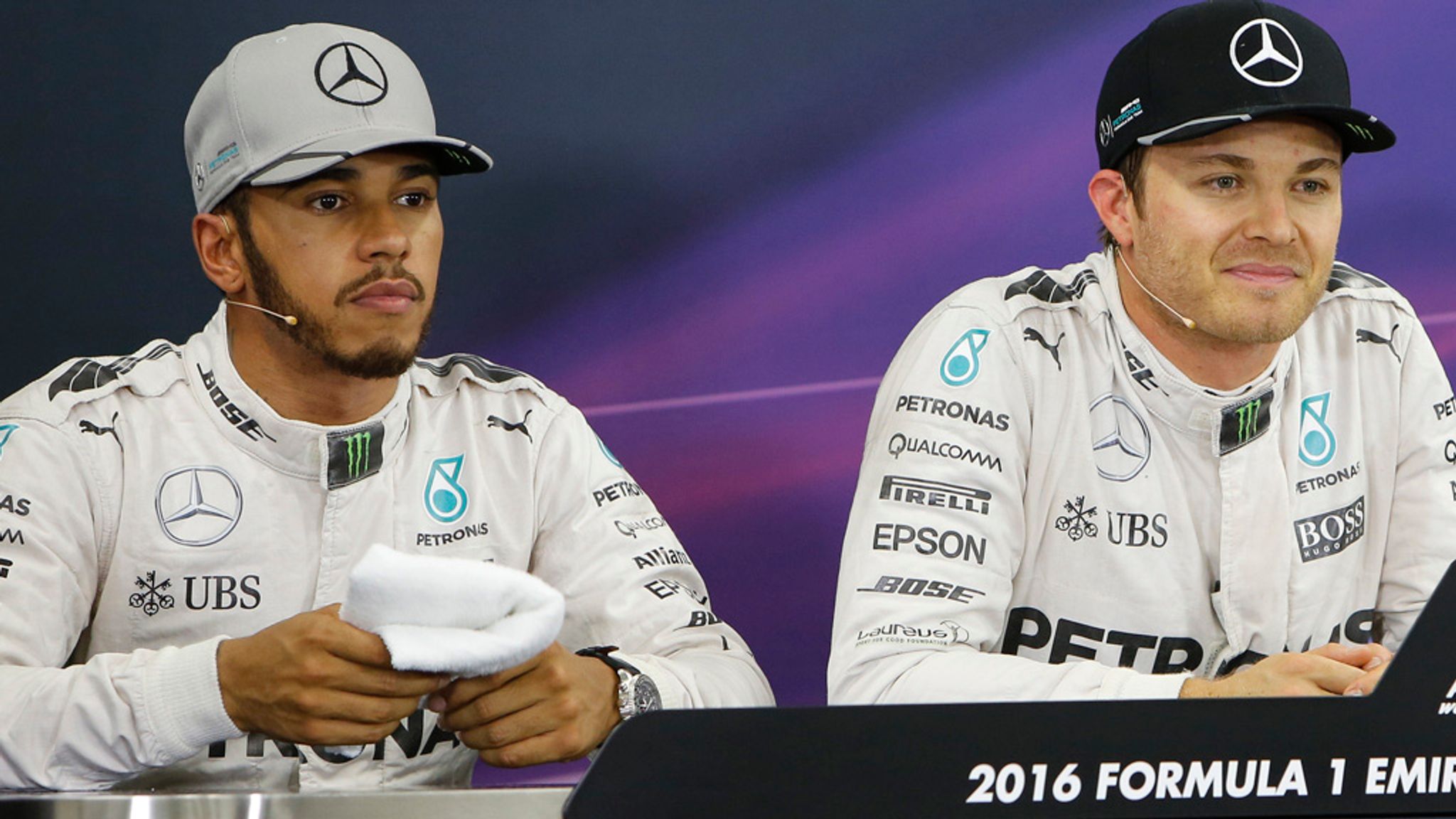 Lewis Hamilton's Suzuka form not hurt by Snapchat row, say Mercedes ...