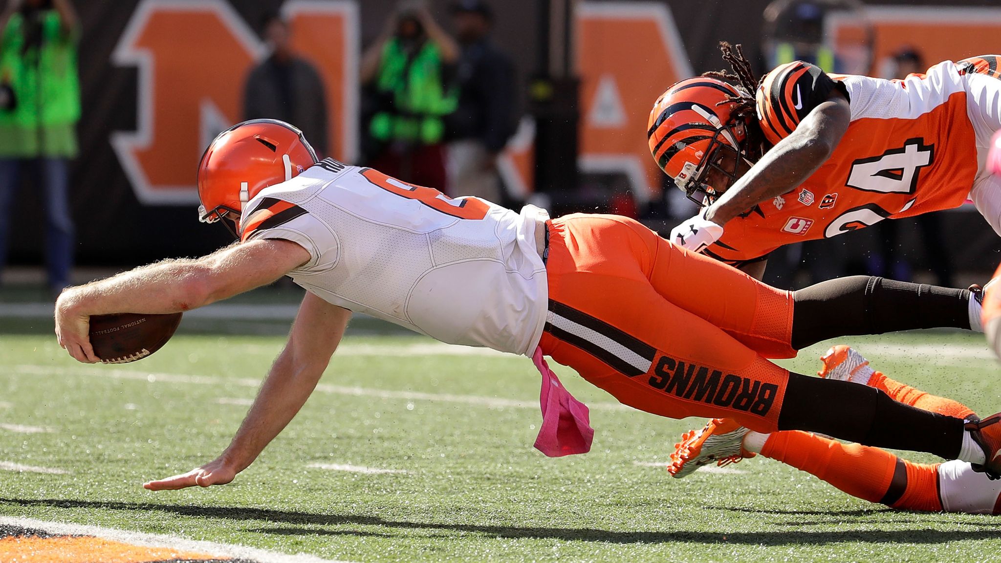 Green's catch highlights Bengals' 31-17 win over Browns