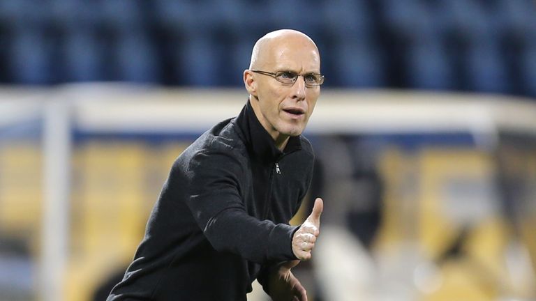 Egypt's US coach Bob Bradley attends his team's friendly football match against Qatar in the Qatari capital Doha on December 28, 2012. Egypt won 2-0. AFP P