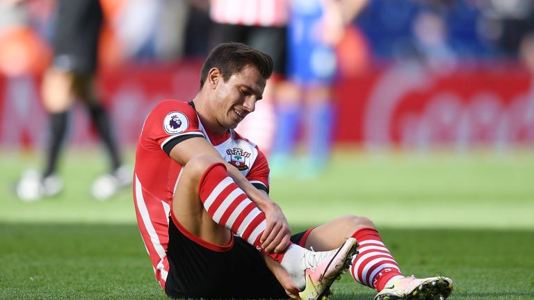 Cedric Soares had to go off in the first half with an ankle problem