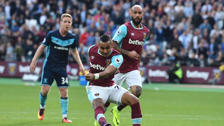 Dimitri Payet (C) scores for West Ham