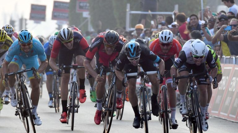 Elia Viviani Mark Cavendish Abu Dhabi Tour stage 2