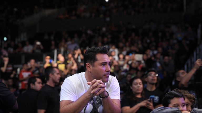 WWE Raw - Oscar De La Hoya