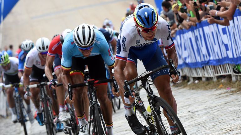 Peter Sagan leads in the 2015 Men's World Championship road race