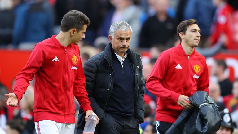 Ander Herrera speaks to Jose Mourinho after the final whistle