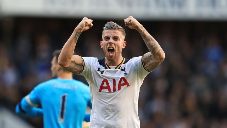 Toby Alderweireld celebrates the 2-0 victory over Manchester City at White Hart Lane