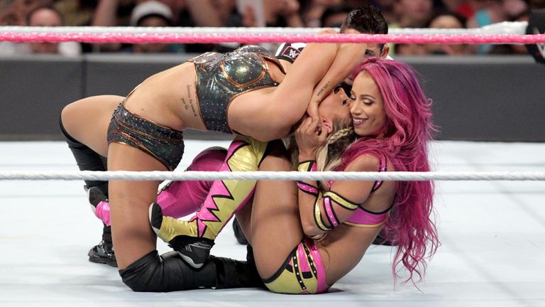 WWE Raw - Sasha Banks v Charlotte