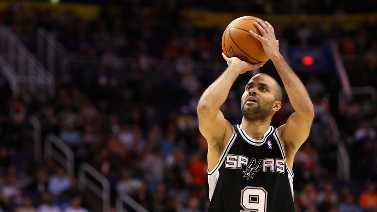 Tony Parker #9 of the San Antonio Spurs shoot a free throw shot during the NBA game against the Phoenix Suns