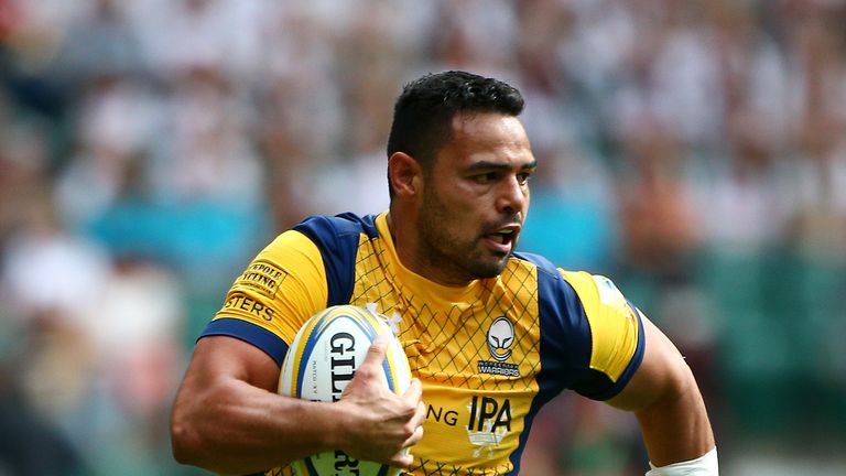 LONDON, ENGLAND - SEPTEMBER 03: Ben Te'o of Worcester in action during the Aviva Premiership match between Saracens and Worcester Warriors at Twickenham St