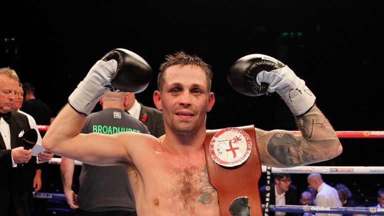 BRAGGING RIGHTS.BARCLAYCARD ARENA,BIRMINGHAM.PIC;LAWRENCE LUSTIG.Vacant English Super-Flyweight Championship.DON BROADHURST  v......LOUIS NORMAN