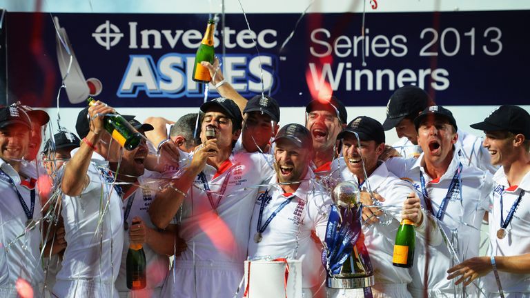 LONDON, ENGLAND - AUGUST 25:  Alastair Cook of England kisses the urn after winning the Ashes during day five of the 5th Investec Ashes Test match between 