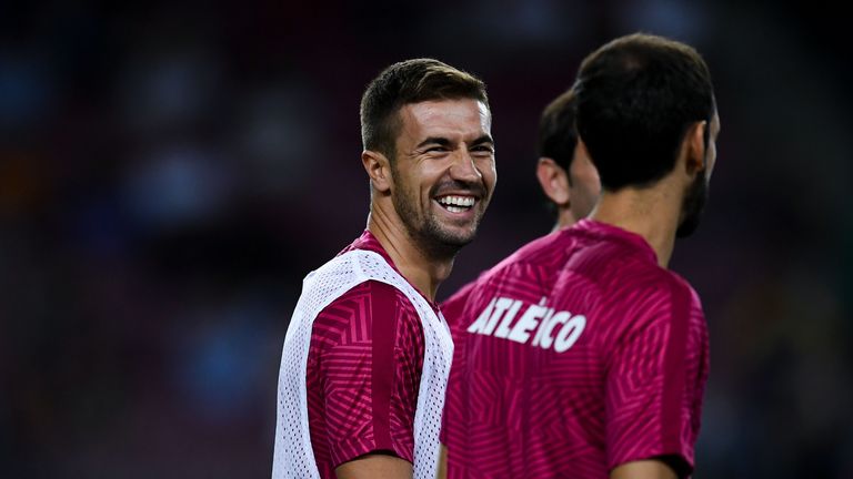 BARCELONA, SPAIN - SEPTEMBER 21:  Gabi Fernandez of Club Atletico de Madrid warms up prior to the La Liga match between FC Barcelona and Club Atletico de M