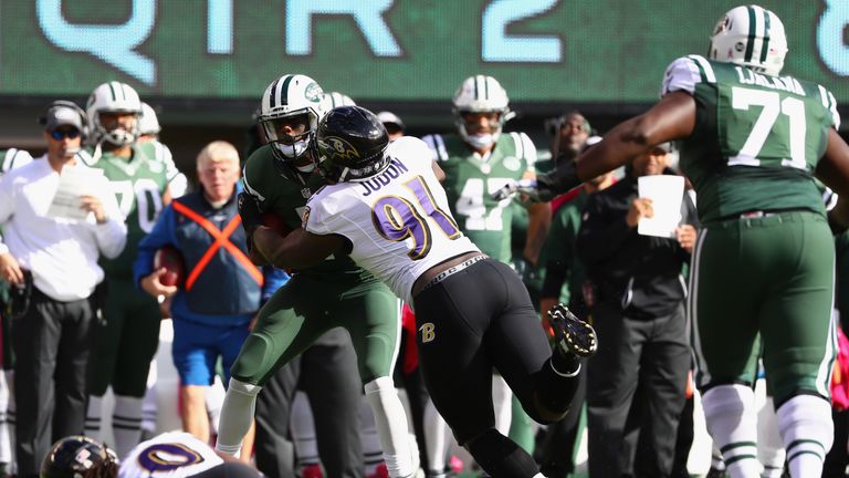 EAST RUTHERFORD, NJ - OCTOBER 23:  Matt Judon #91 of the Baltimore Ravens sacks quarterback Geno Smith #7 of the New York Jets at MetLife Stadium on Octobe