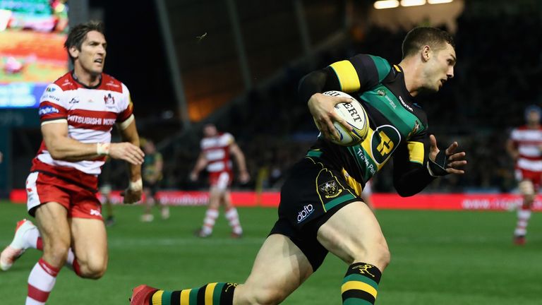 George North of Northampton breaks with the ball