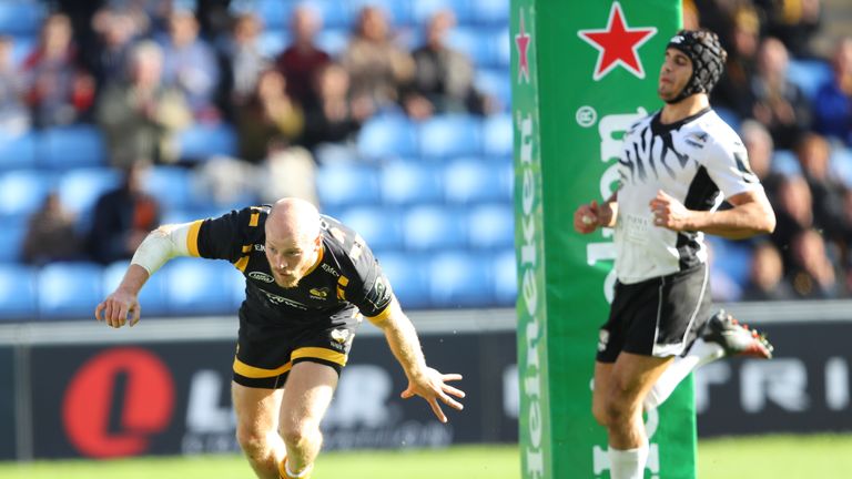 Joe Simpson of Wasps scores the eighth try duing the European Rugby Champions Cup match between Wasps and Zebre Rugby at the Ricoh Arena