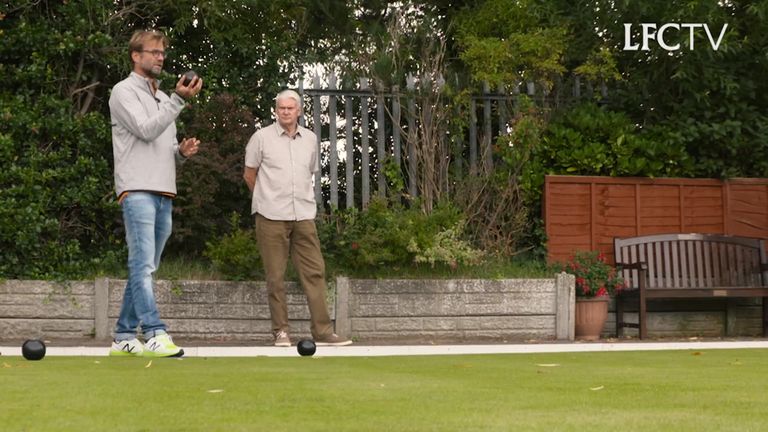 Liverpool Boss Jurgen Klopp Tries His Hand At Crown Green Bowling Football News Sky Sports
