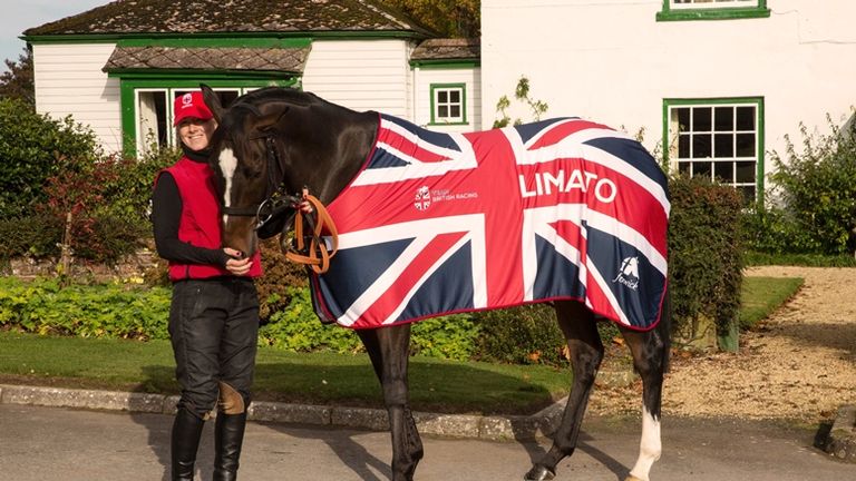 Limato his Team British Racing livery with groom Amy Scott